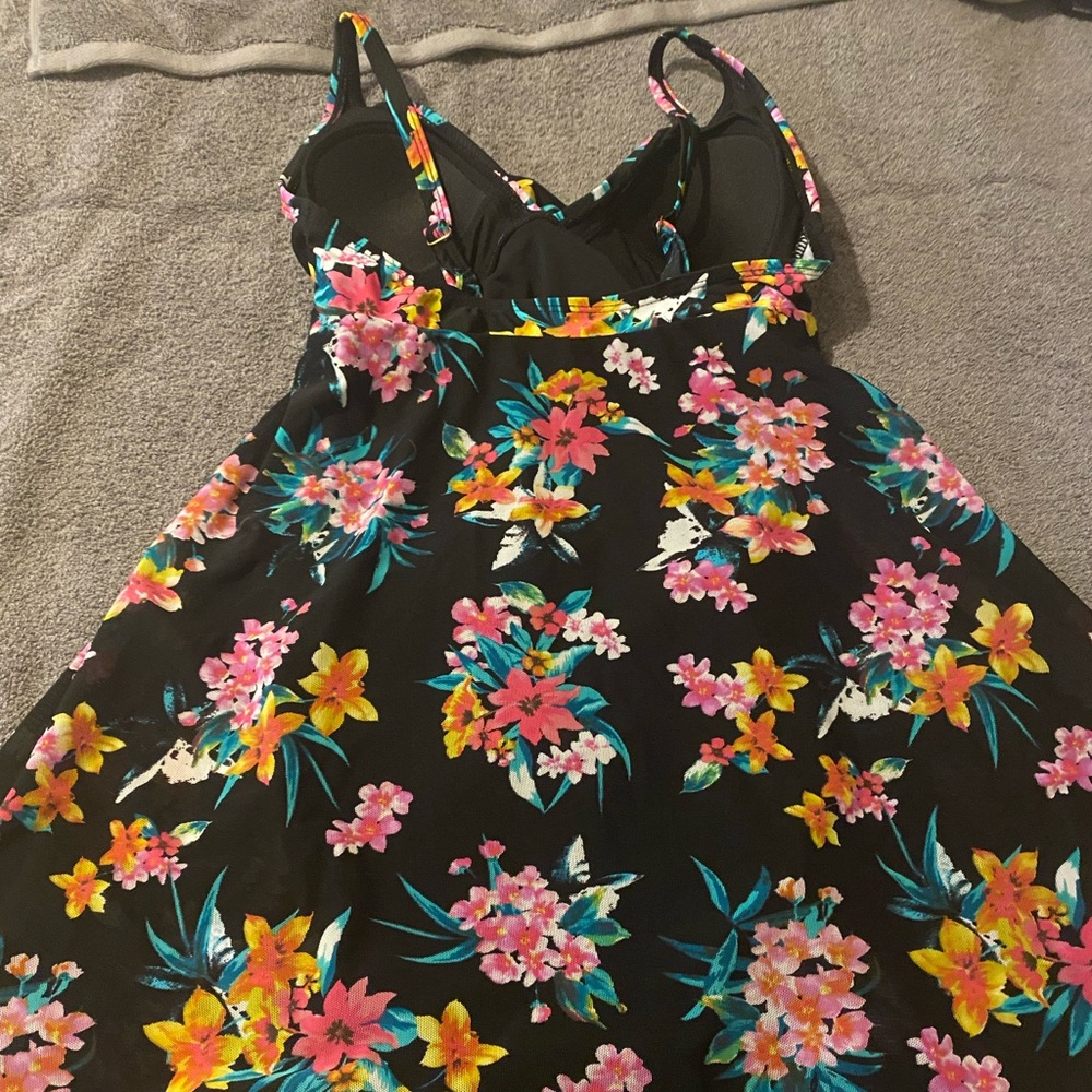 1 piece swimsuit
